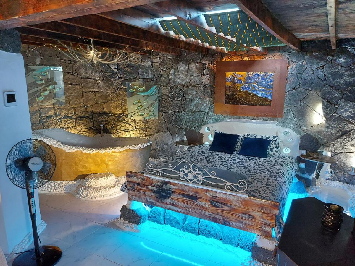 Aloelux Villa ! - Private Villa With Jacuzzi, Cinema ,Massage ,Wonderful View, Art Desing Villa Conil Ngoại thất bức ảnh